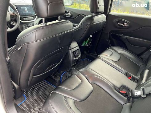Jeep Cherokee 2021 - фото 17