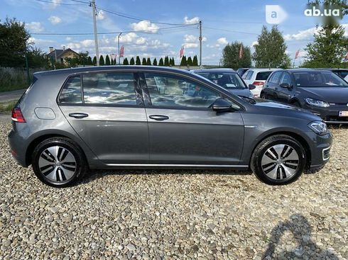 Volkswagen e-Golf 2020 - фото 15