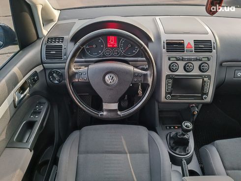Volkswagen Touran 2007 черный - фото 33