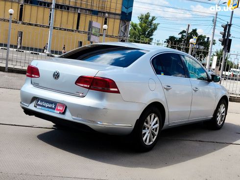 Volkswagen passat b7 2012 серый - фото 8