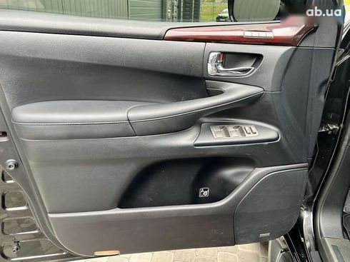 Lexus LX 2011 - фото 16