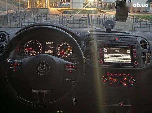 Volkswagen Tiguan 2012 - фото 18