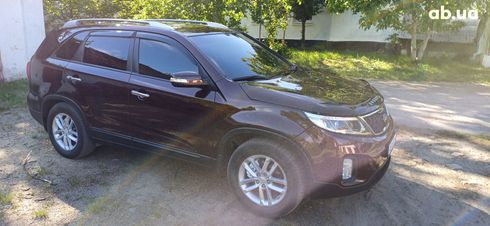 Kia Sorento 2013 вишневый - фото 12