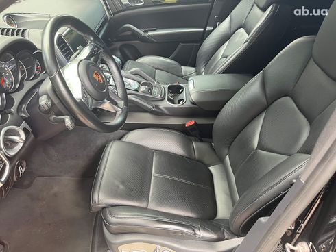 Porsche Cayenne 2017 черный - фото 36
