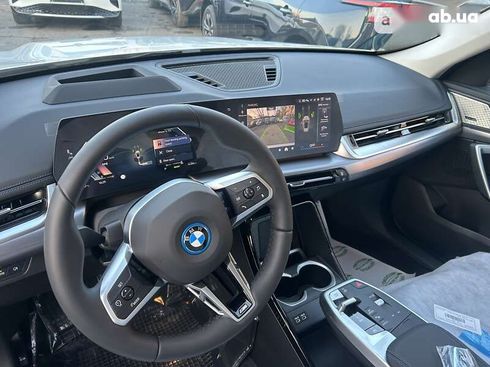 BMW iX1 2024 - фото 19