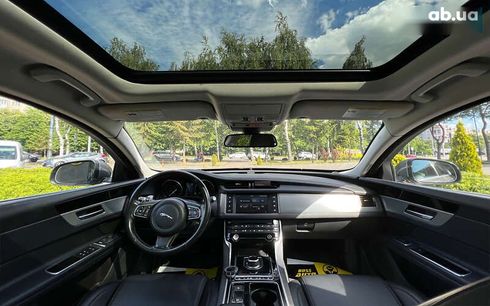 Jaguar XF 2017 - фото 14