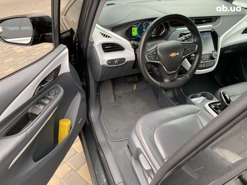 Chevrolet Bolt 2018 серый - фото 16