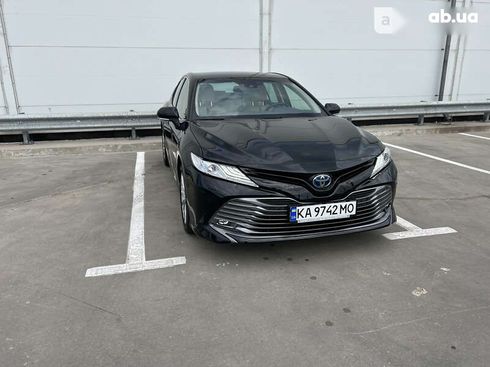 Toyota Camry 2020 - фото 5