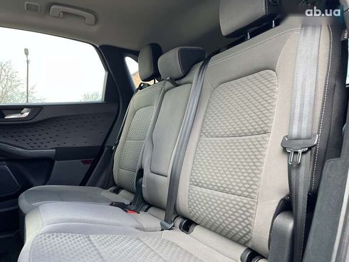 Ford Escape 2020 - фото 18
