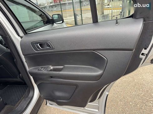 Ford Explorer 2018 - фото 26