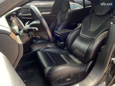 Tesla Model S 2018 - фото 8
