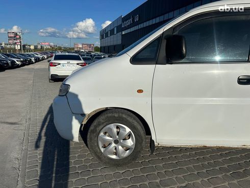 Hyundai H 200 2006 белый - фото 3