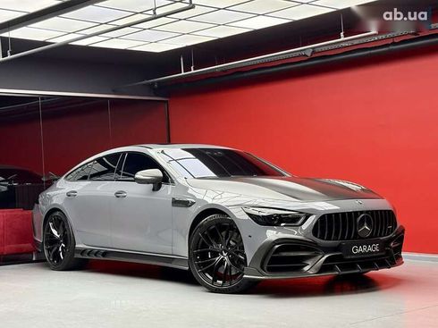 Mercedes-Benz AMG GT 4 2019 - фото 12