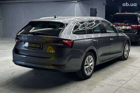 Skoda Octavia 2023 - фото 6