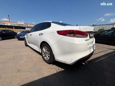 Kia Optima 2017 белый - фото 3
