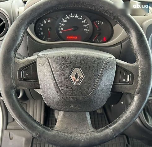 Renault Master 2016 - фото 23
