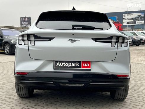 Ford Mustang Mach-E 2022 белый - фото 6