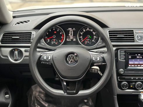 Volkswagen Passat 2016 белый - фото 22