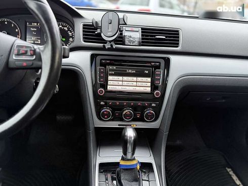 Volkswagen Passat 2012 - фото 21