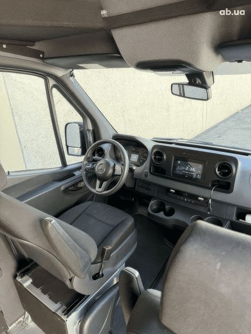 Mercedes-Benz Sprinter 2019 серебристый - фото 11