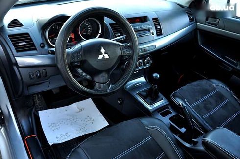 Mitsubishi Lancer 2011 - фото 17