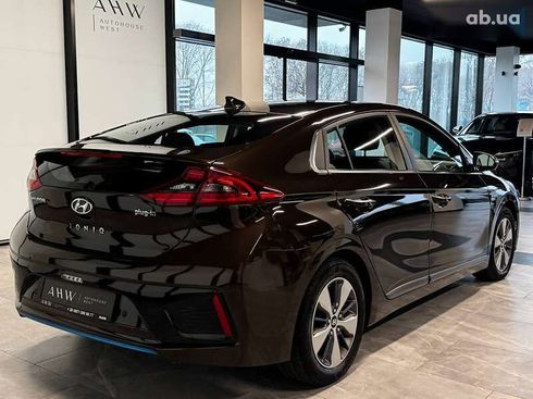 Hyundai Ioniq 2018 - фото 15