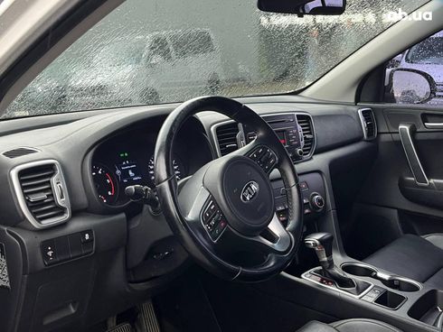 Kia Sportage 2016 белый - фото 36