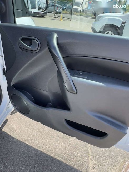 Renault Kangoo 2021 - фото 28