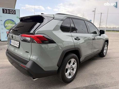 Toyota RAV4 2019 - фото 7