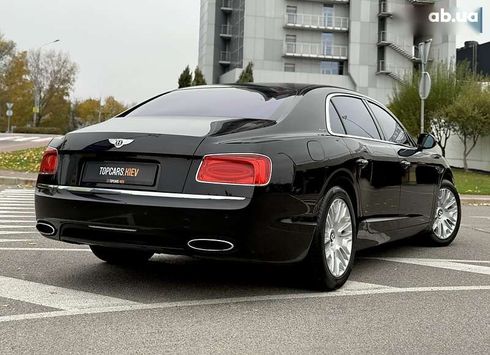 Bentley Flying Spur 2013 - фото 18