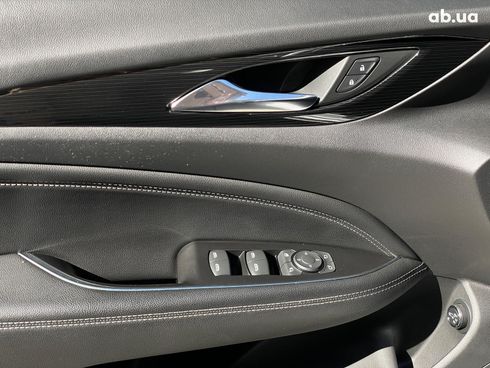 Opel Insignia 2018 серый - фото 26