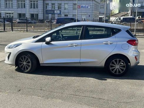 Ford Fiesta 2019 - фото 8