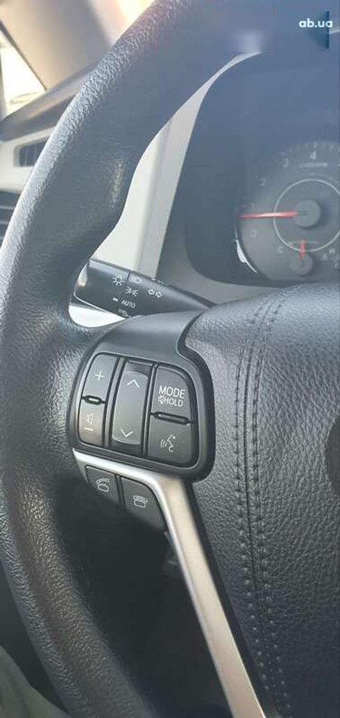 Toyota Sienna 2016 - фото 25