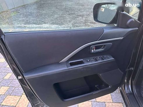 Mazda 5 2011 - фото 17