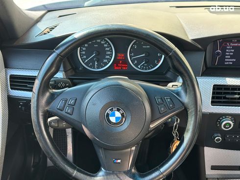 BMW 5 серия 2004 серый - фото 19
