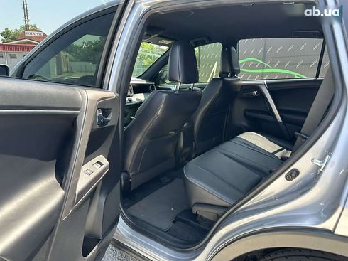 Toyota RAV4 2017 - фото 16