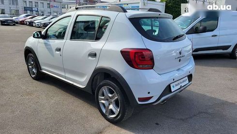 Renault Sandero Stepway 2020 - фото 7