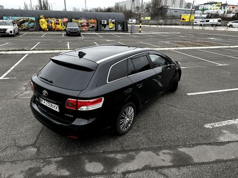 Toyota Avensis 2010 черный - фото 3