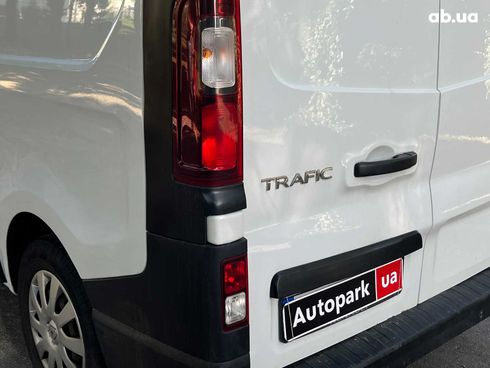 Renault Trafic 2018 белый - фото 15