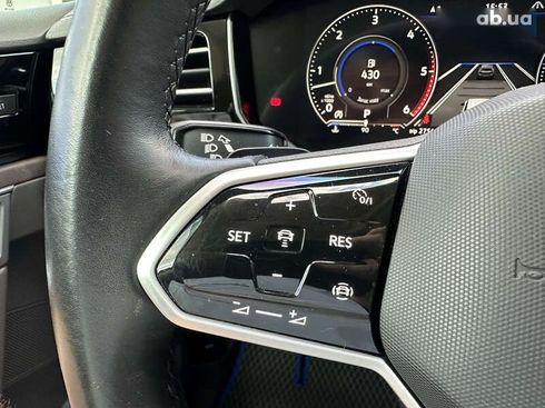 Volkswagen Touareg 2020 - фото 17