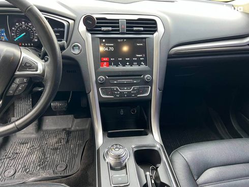 Ford Fusion 2018 черный - фото 27
