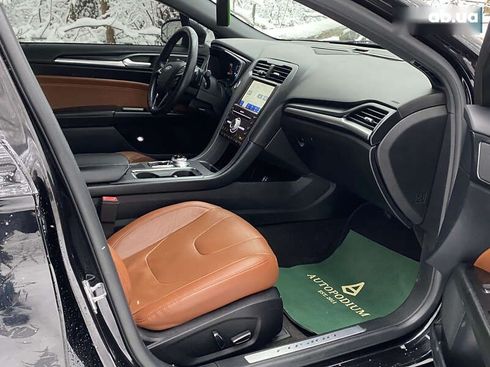 Ford Fusion 2020 - фото 18