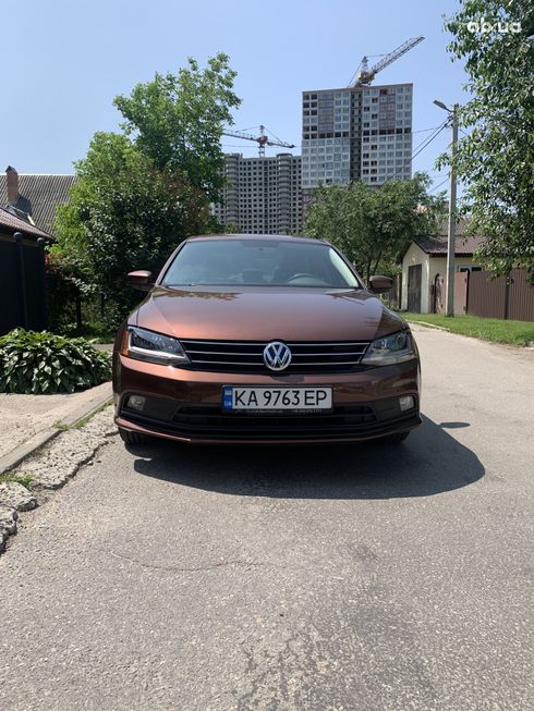 Volkswagen Jetta 2017 коричневый - фото 3