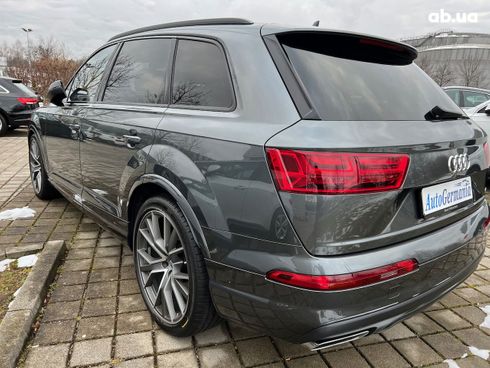 Audi Q7 2018 - фото 37