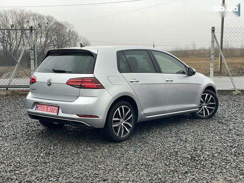 Volkswagen e-Golf 2019 - фото 16