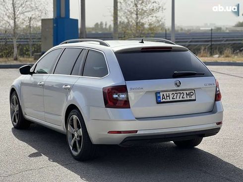 Skoda Octavia 2018 - фото 24