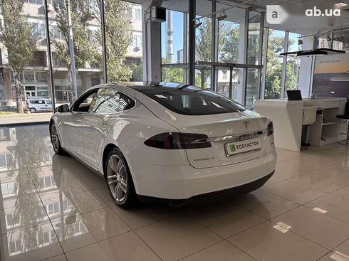 Tesla Model S 2015 - фото 6