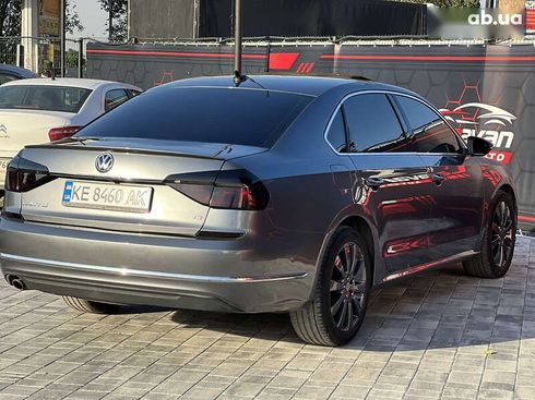 Volkswagen Passat 2017 - фото 11