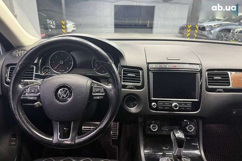 Volkswagen Touareg 2017 - фото 13
