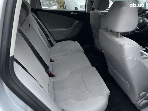 Volkswagen Passat 2010 - фото 20